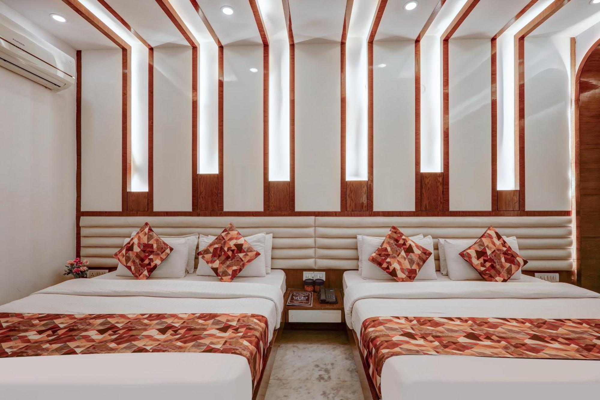 The Hindustan International - Traveller's Choice Award 2025 Of Winning 4* New Delhi