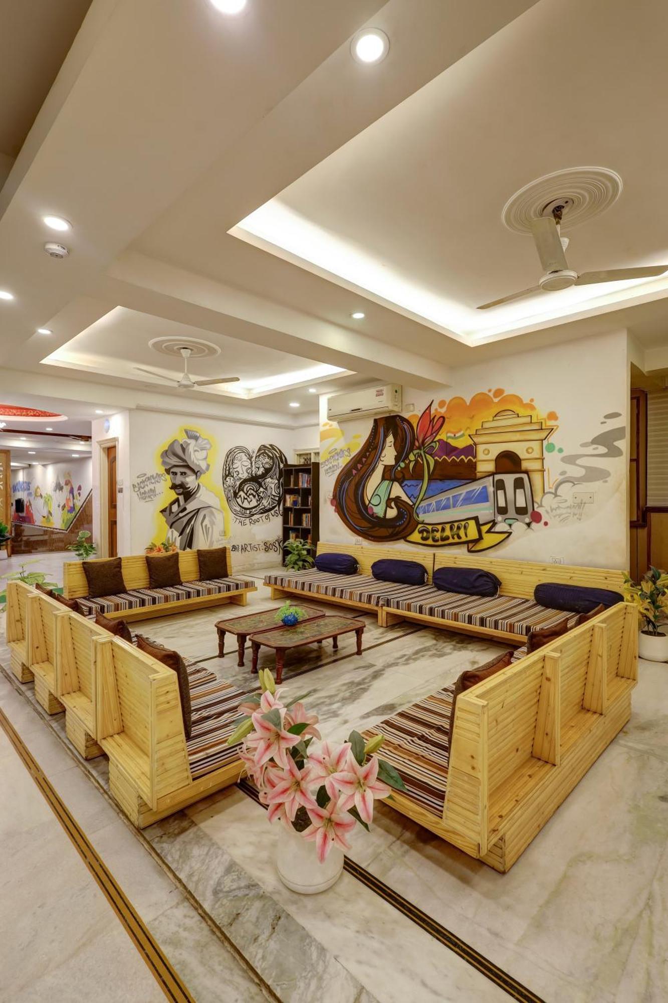 The Hindustan International - Traveller's Choice Award 2025 Of Winning Hotel New Delhi